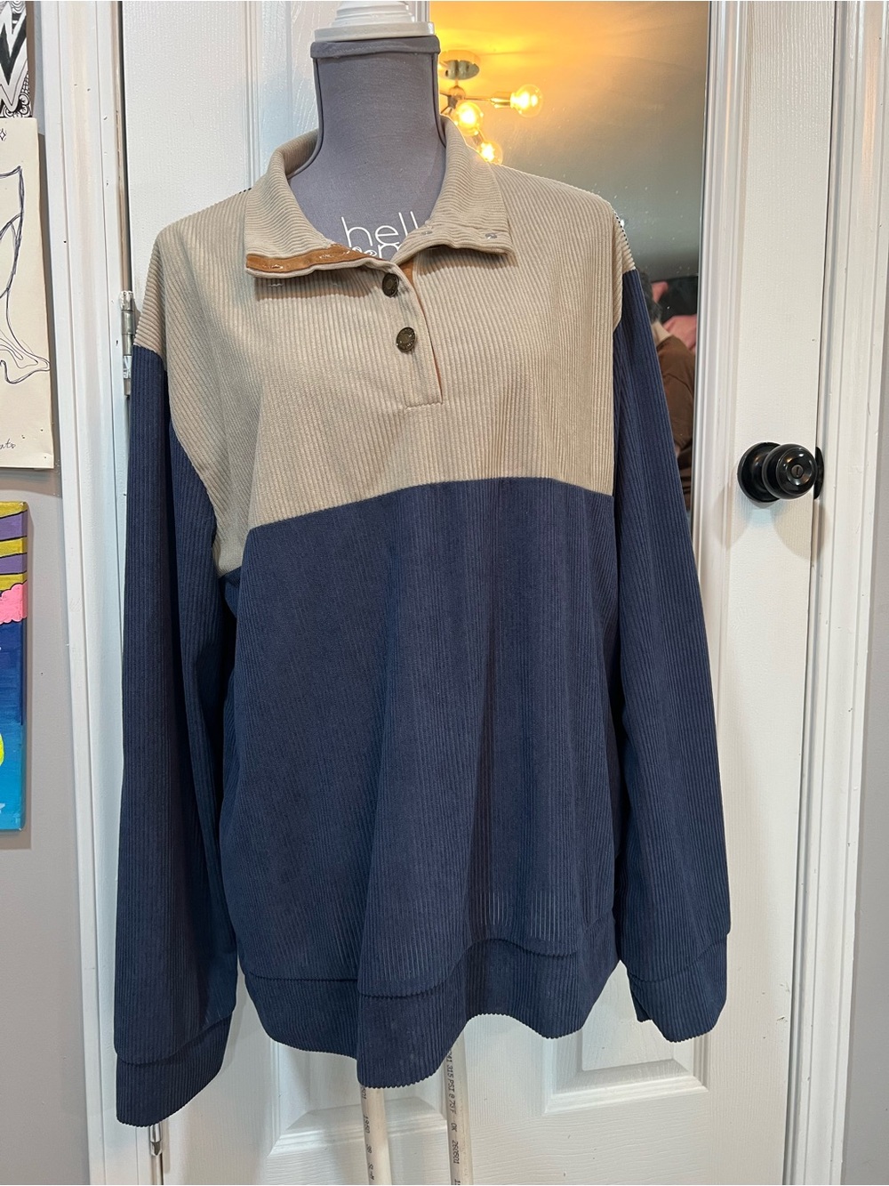 Men's Two-Tone Collar leightweit pullover - Navy and Tan